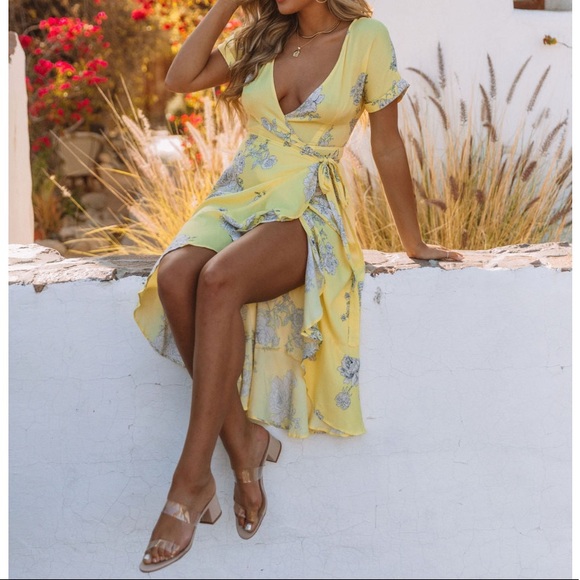 Vici Dolls - Honey Grove High Low Wrap Maci Dress (Yellow Floral) - Picture 2 of 6